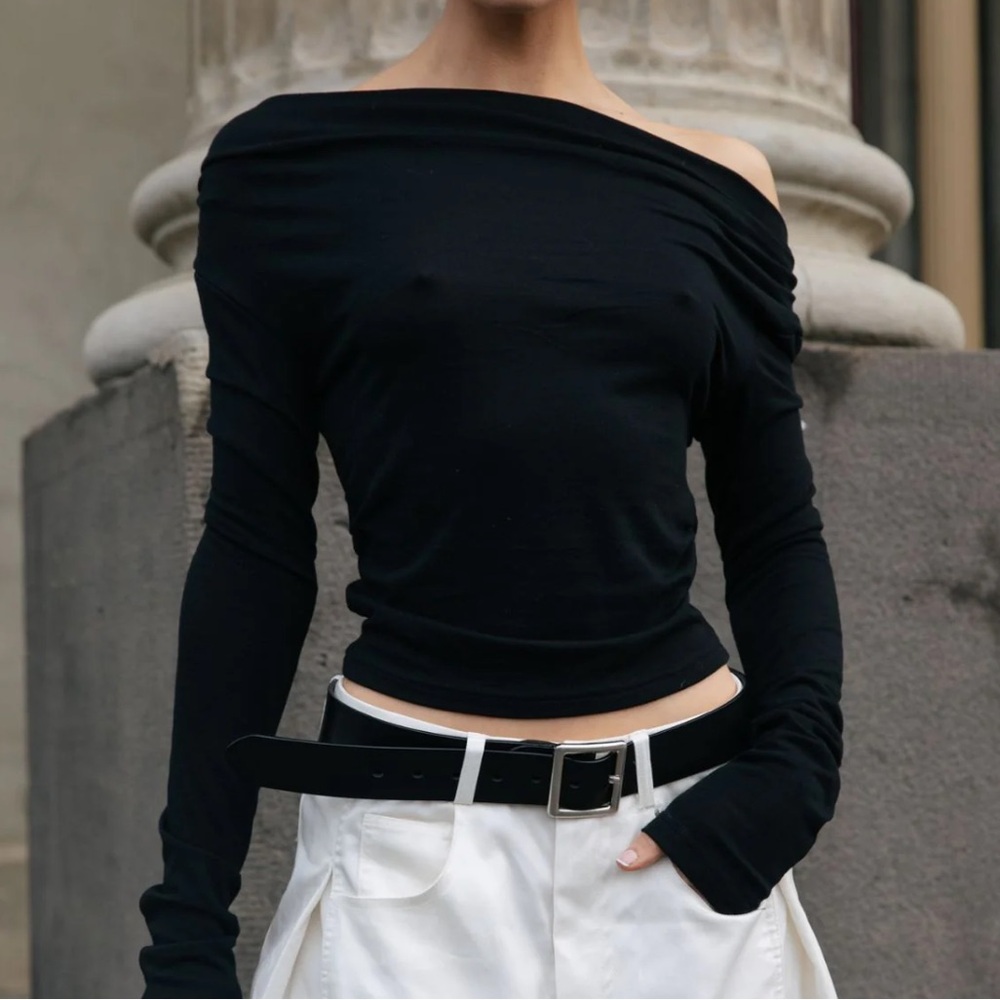 Style Addict - Charlie Black Long Sleeve Top
